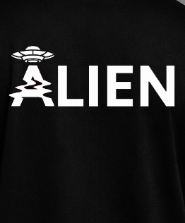 ALIEN Oversized T-Shirt – Black Edition by Vasthr