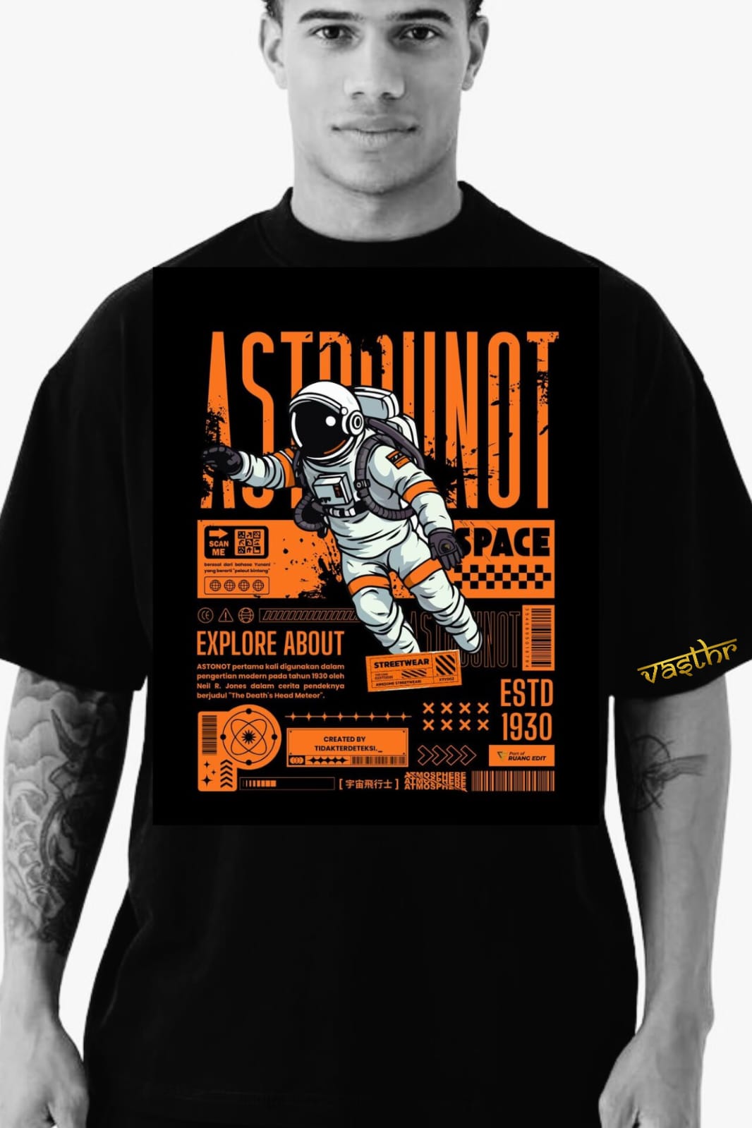 Vasthr  x Astronaut Oversized Black T-Shirt