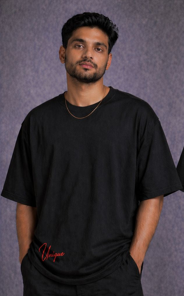 Vasthr “Crimson Flight” Oversized T-Shirt – Black
