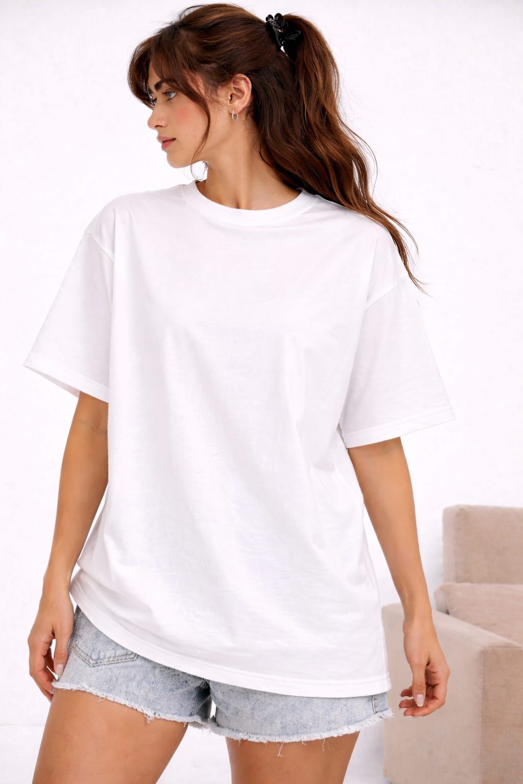 “Red Spider Lily” Oversized Graphic T-Shirt – White by Vasthr