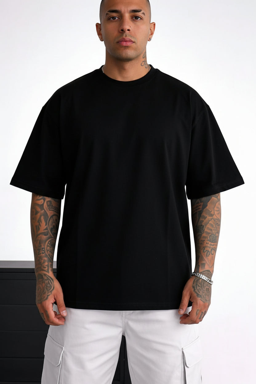 Night Guardian Oversized T-Shirt – Owl Edition – Black by Vasthr