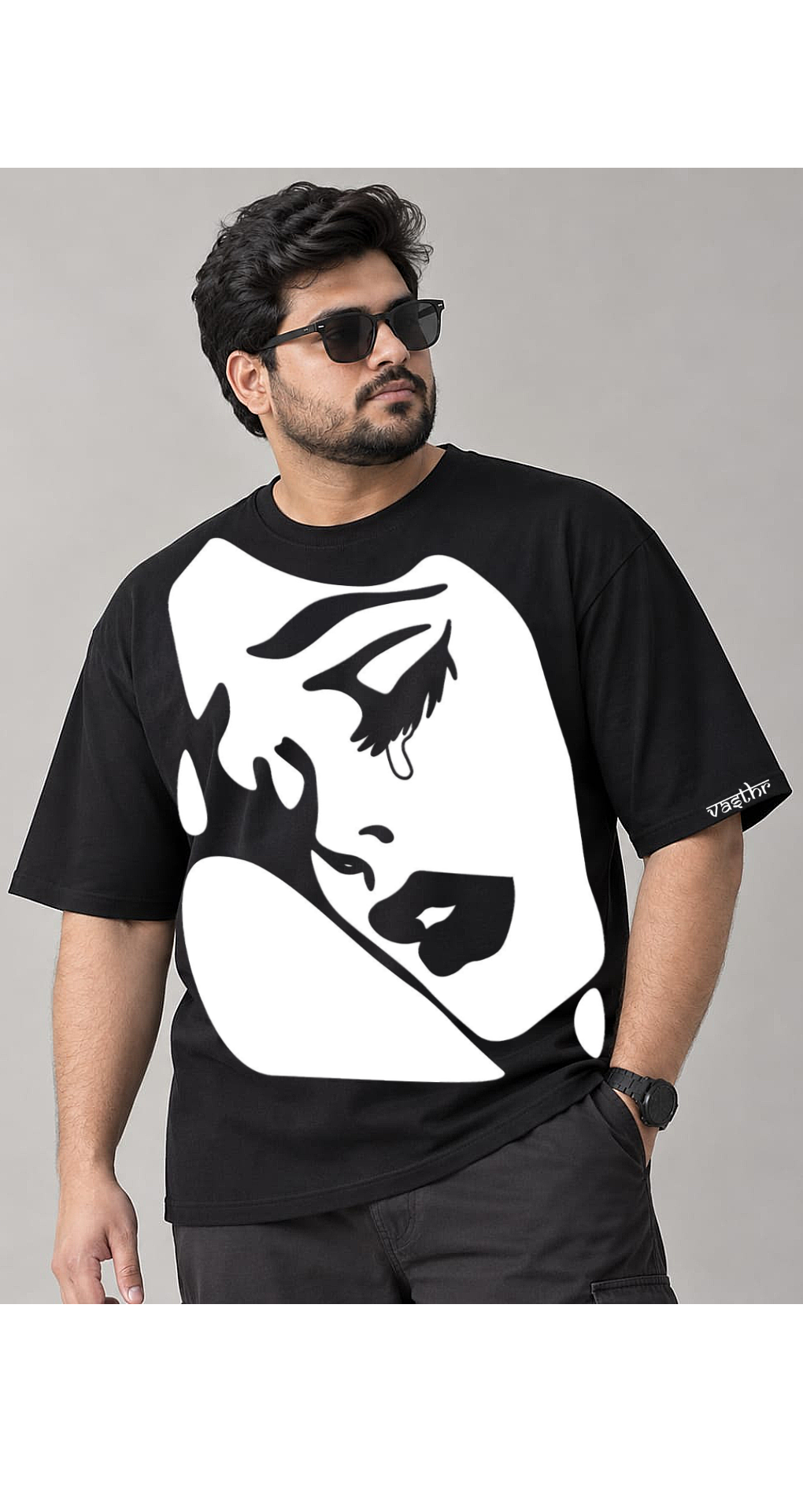 ICONIC FACE Graphic Oversized T-Shirt - Black - Vasthr